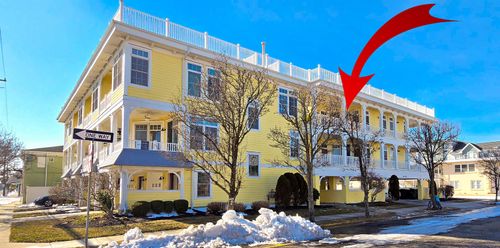 g-248 E Baker Ave, Wildwood, NJ, 08260-4609 | Card Image