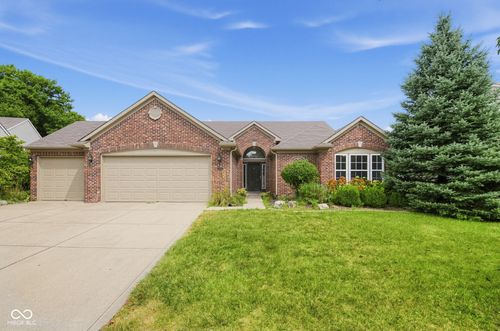 11214 Beardsley Way, Fishers, IN, 46038-5317 | Card Image