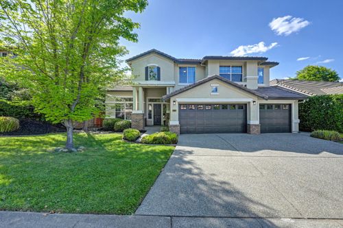 820 Travis St, Folsom, CA, 95630-8806 | Card Image