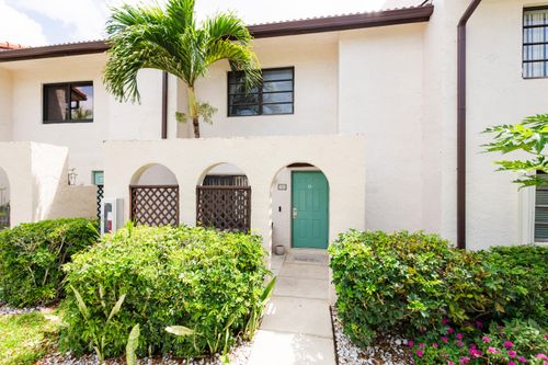 apt-25d-21820 Cypress Cir, Boca Raton, FL, 33433-3215 | Card Image