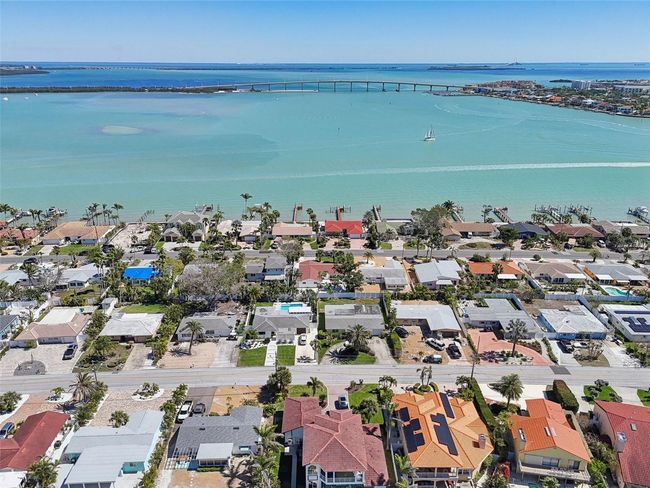 2650 E Vina Del Mar Blvd, House other with 4 bedrooms, 2 bathrooms and null parking in ST PETE BEACH FL | Image 39