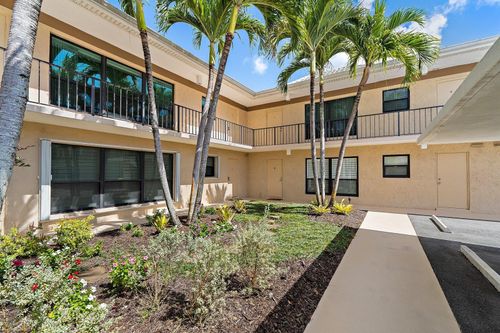 a-1 Turtle Creek Dr, Tequesta, FL, 33469-1591 | Card Image