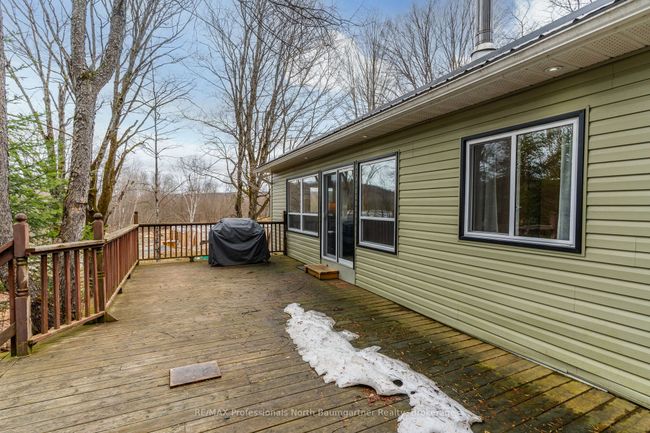 1071 Crabbe Lane, House other with 2 bedrooms, 1 bathrooms and 8 parking in Haliburton ON | Image 31