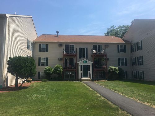 505 White Cedar Blvd, Portsmouth, NH, 03801-6515 | Card Image