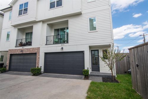 4919 Avenue J, Houston, TX, 77011-2151 | Card Image