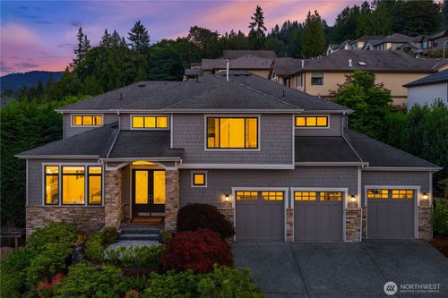 2759 Nw Pine Cone Pl, Issaquah, WA, 98027-8627 | Card Image