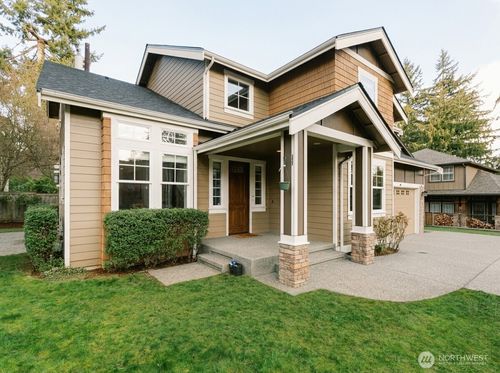 8718 Ne 134th St, Kirkland, WA, 98034-1739 | Card Image