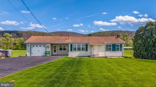 918 Nittany Valley Dr, BELLEFONTE, PA, 16823-6402 | Card Image