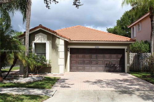 16405-16405 Sapphire St, Weston, FL, 33331 | Card Image