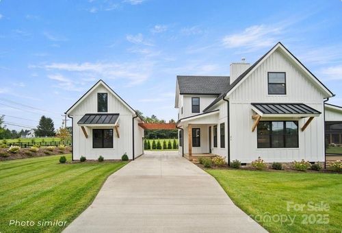 184 Mavrick Dr, Mills River, NC, 28759-0129 | Card Image