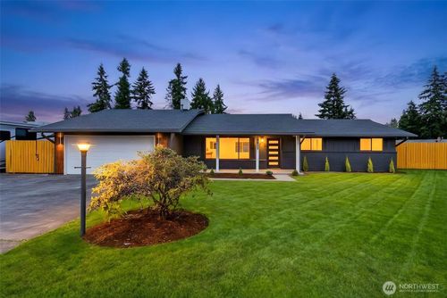 4507 130th Pl Ne, Marysville, WA, 98271-8757 | Card Image