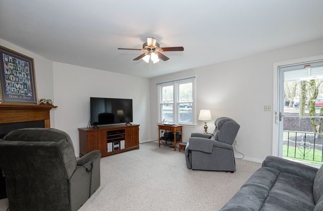 E - 63 Proctor St, Condo with 2 bedrooms, 2 bathrooms and 1 parking in Salem MA | Image 5