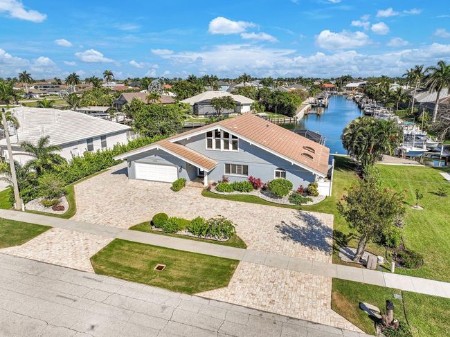 1709 Wavecrest Ct, House other with 4 bedrooms, 3 bathrooms and null parking in Marco Island FL | Image 32