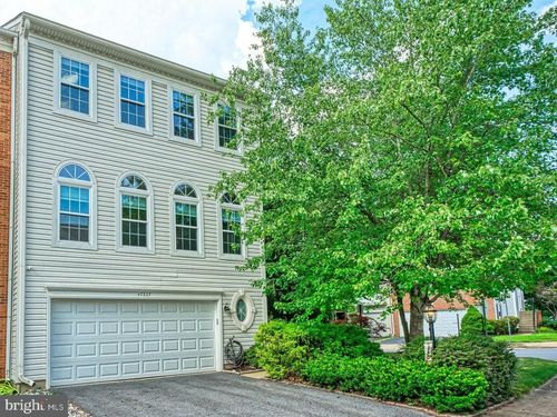 47327 Rock Falls Ter, STERLING, VA, 20165-2433 | Card Image