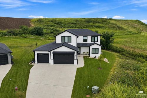 3914 Travers Cir, Manhattan, KS, 66503-3059 | Card Image