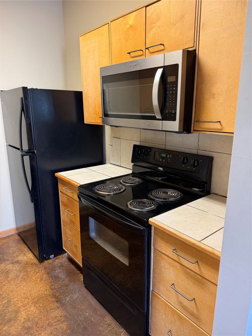 2204 Breezy Dr, Waco, TX, 76712-8221 | Card Image