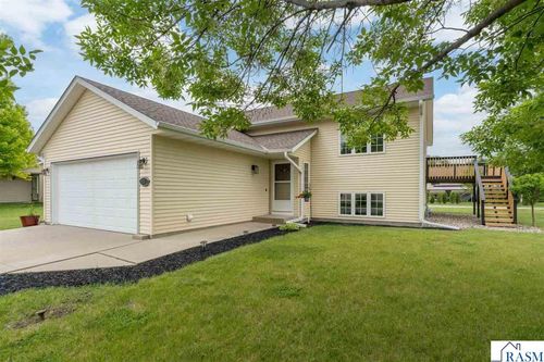 11 Fox Trail, North Mankato, MN, 56003 | Card Image