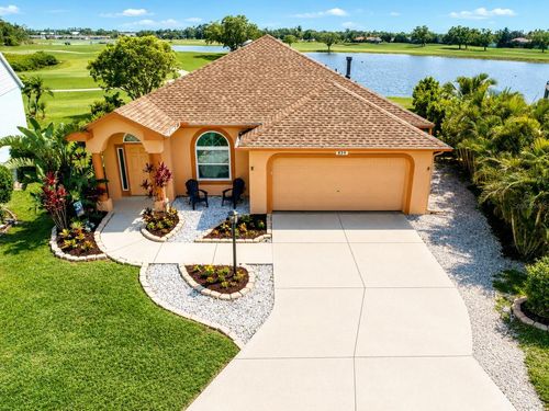 834 Springwood Cir, BRADENTON, FL, 34212-2645 | Card Image