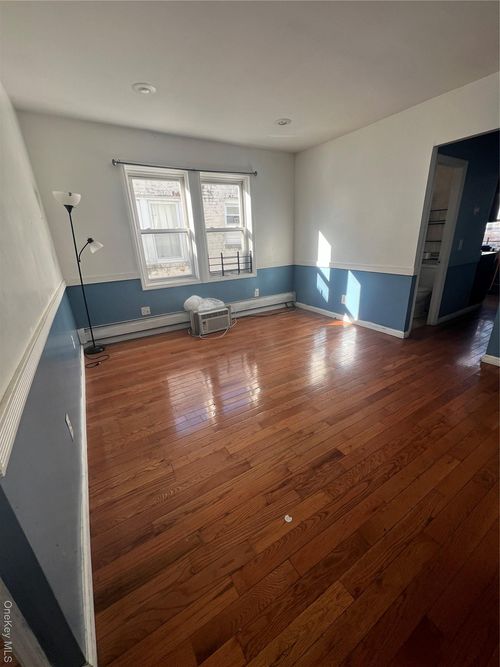 fl-2nd-177 106th Ave, Jamaica, NY, 11433-1804 | Card Image