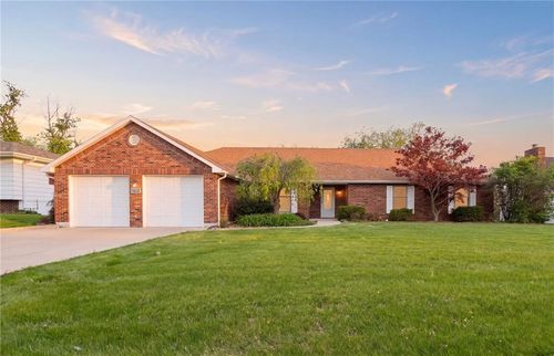 1412 Northfield Park Blvd, Warrensburg, MO, 64093-9773 | Card Image