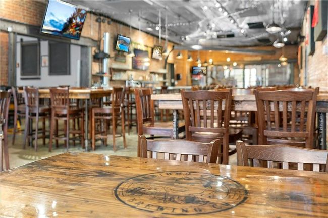 Bar side | Image 30