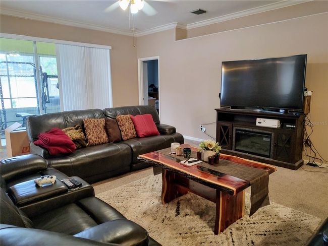 Living Room | Image 11