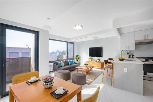 5b-643 5th Ave, Brooklyn, NY, 11215-6968 | Card Image