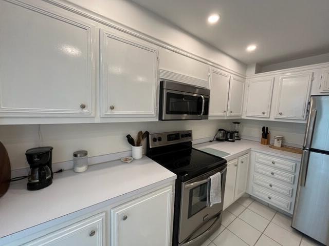 Residential Lease in Singer Island 3