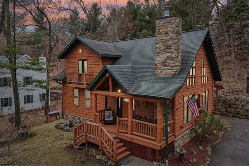 E11441 Hillside Dr, Wisconsin Dells, WI, 53965-9737 | Card Image