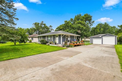 5355 Nw 63rd Pl, Johnston, IA, 50131-1056 | Card Image