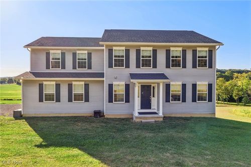 11057 Johnsford Rd Sw, Beach City, OH, 44608-9550 | Card Image