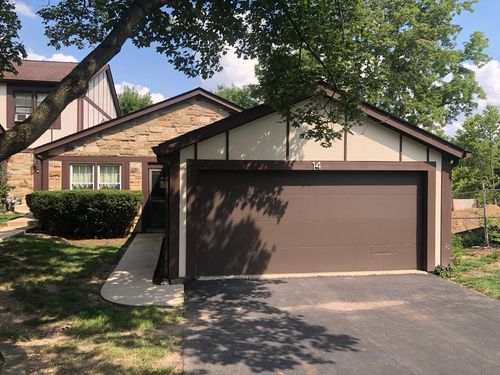 14 White Oak Cir, St. Charles, IL, 60174-4165 | Card Image