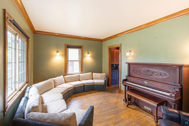 11 E White St, House other with 3 bedrooms, 2 bathrooms and null parking in Ely MN | Image 4