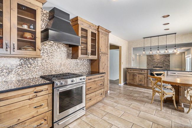 4819 Thorntree Dr, House other with 4 bedrooms, 3 bathrooms and null parking in West Bloomfield MI | Image 12