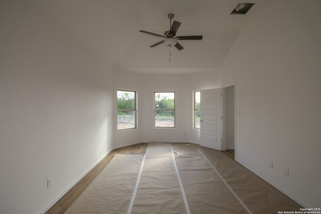 10411 White Hart Ln, House other with 4 bedrooms, 4 bathrooms and null parking in Converse TX | Image 12