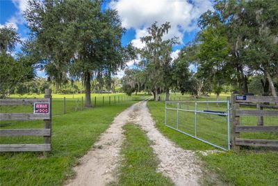 11900 S Istachatta Road, House other with 5 bedrooms, 2 bathrooms and null parking in Floral City FL | Image 2