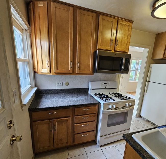 237 Pine St, House other with 2 bedrooms, 1 bathrooms and 1 parking in Villa Park IL | Image 7