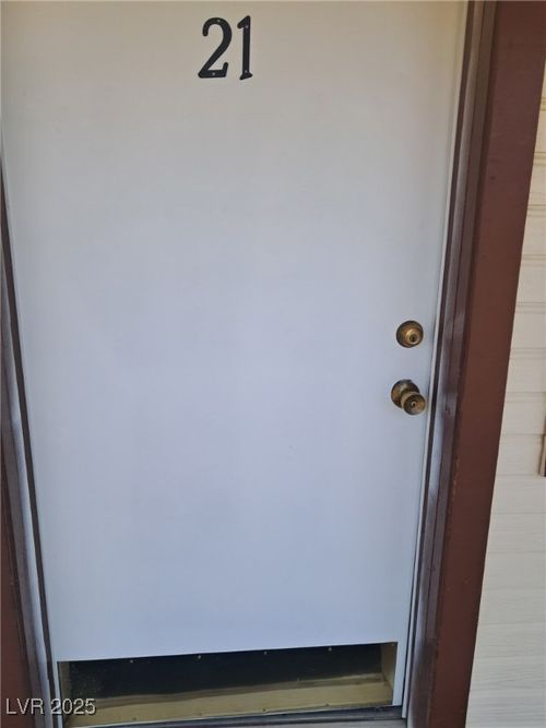 b21-1100 N A Avenue, Beatty, NV, 89003 | Card Image