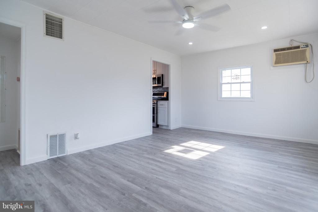 Residential in FAIRLESS HILLS 2