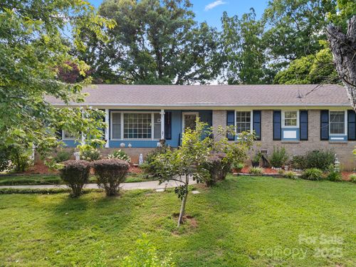 5115 Carriage Drive Cir, Charlotte, NC, 28205-4929 | Card Image