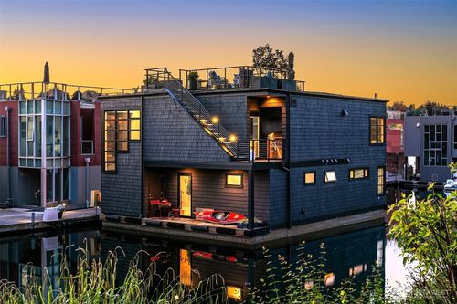 5-2821 Fairview Ave E, Seattle, WA, 98102-3168 | Card Image