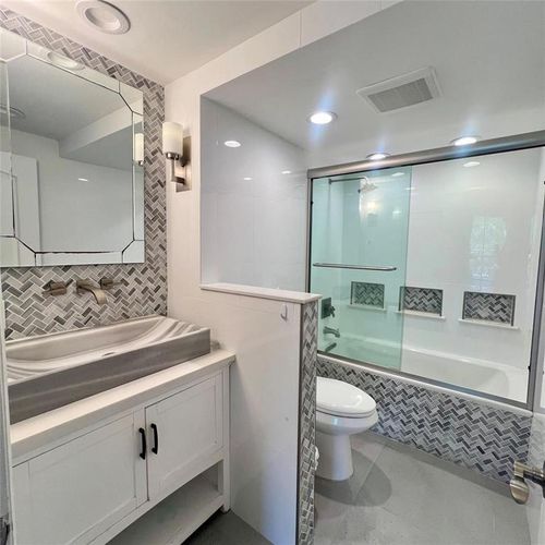 208-3900 N Hills Dr, Hollywood, FL, 33021-2545 | Card Image