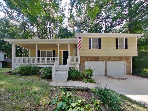 100 Russell Dr, Hiram, GA, 30141-2131 | Card Image