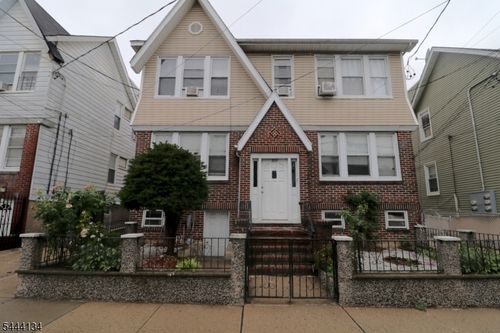 270 N 12th St, Newark, NJ, 07107-1237 | Card Image