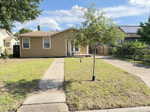 216 Gale St, Houston, TX, 77009-2626 | Card Image
