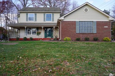 43523 Karli Lane, Home with 4 bedrooms, 2 bathrooms and null parking in Canton Twp MI | Image 2