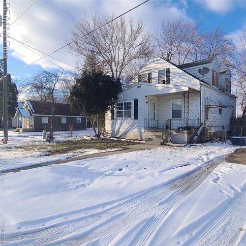 1062 Tremont Ave, Flint, MI, 48505-1418 | Card Image