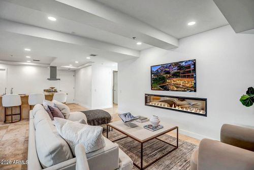 5011-7121 E Rancho Vista Dr, Scottsdale, AZ, 85251-1388 | Card Image