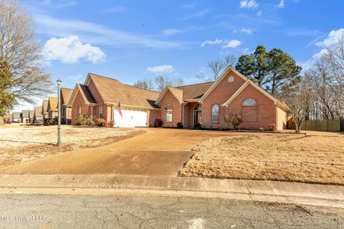 3750 Lake Village Cv, Olive Branch, MS, 38654-5821 | Card Image