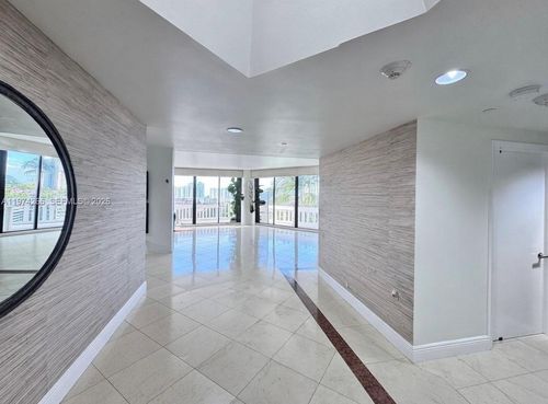 apt-606-2000 Island Blvd, Aventura, FL, 33160-4959 | Card Image